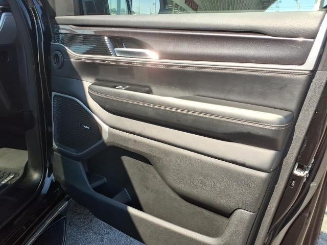 2023 Jeep Wagoneer Base