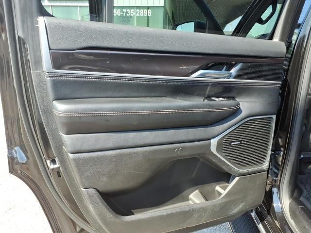 2023 Jeep Wagoneer Base