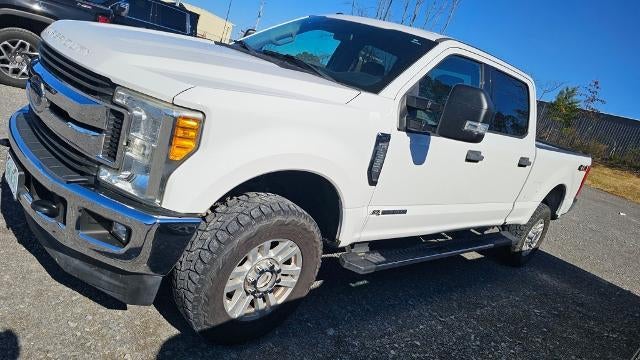 2017 Ford Super Duty F-250 SRW Lariat
