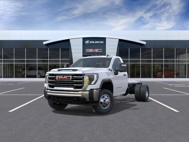 2026 GMC Sierra 3500 HD Chassis Cab Pro