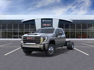 2026 GMC Sierra 3500 HD Chassis Cab Pro