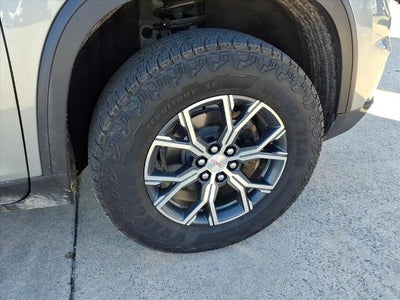 2025 GMC Acadia AT4