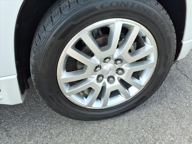 2016 GMC Acadia Denali