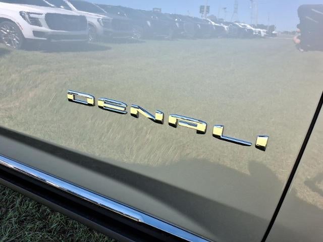 2027 GMC Yukon Denali Ultimate