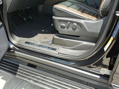 2025 GMC Yukon Denali Ultimate