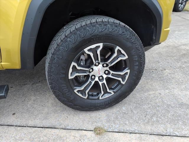2023 GMC Canyon AT4