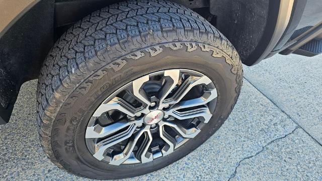 2024 GMC Canyon Denali