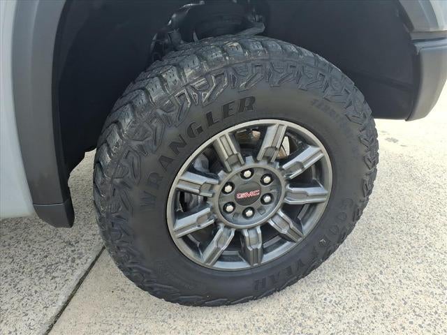 2025 GMC Sierra 1500 AT4X