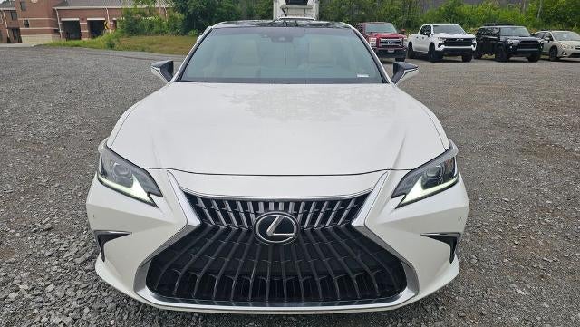 2022 Lexus ES 
