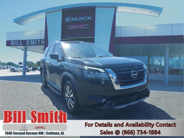 2023 Nissan Pathfinder SL 4WD's photo