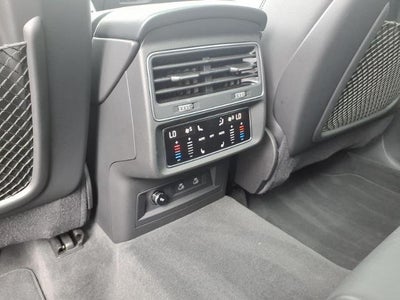 2022 Audi Q7 Premium Plus