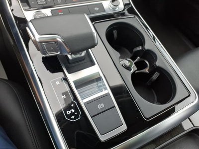 2022 Audi Q7 Premium Plus