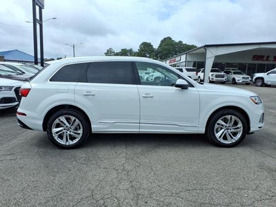 2022 Audi Q7 Premium Plus