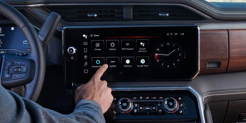 2025 GMC Sierra HD touchscreen